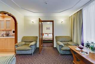 Гостиница Полюстрово Санкт-Петербург Люкс двухкомнатный-3