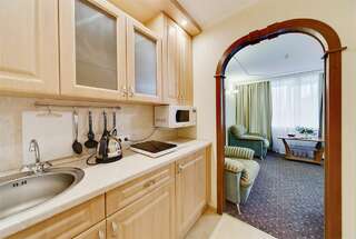 Гостиница Полюстрово Санкт-Петербург Люкс двухкомнатный-4