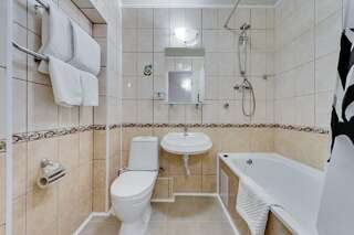 Гостиница Полюстрово Санкт-Петербург Эконом с одной кроватью или 2 раздельными-5